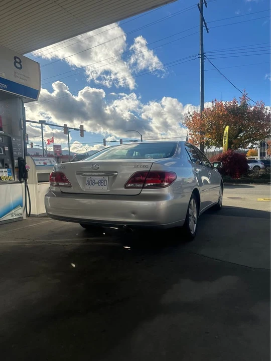 2005 Lexus ES 3rd Gen - Image 3 of 7