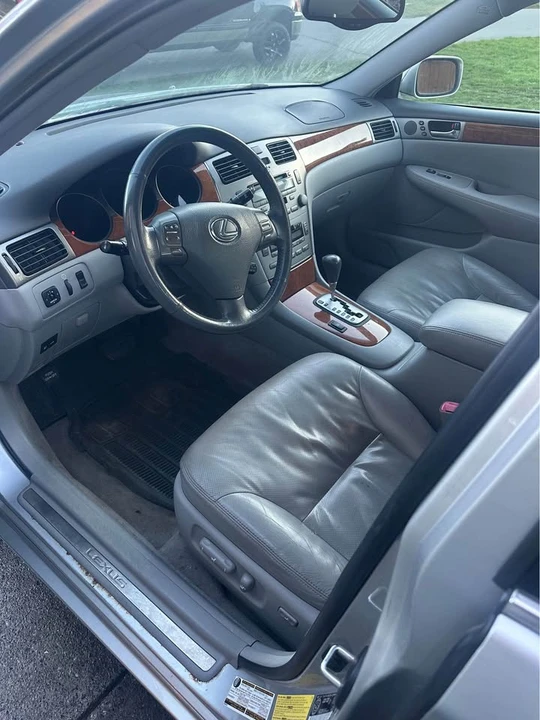 2005 Lexus ES 3rd Gen - Image 5 of 7