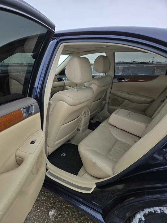 2005 Lexus ES 4th Gen - Image 8 of 11