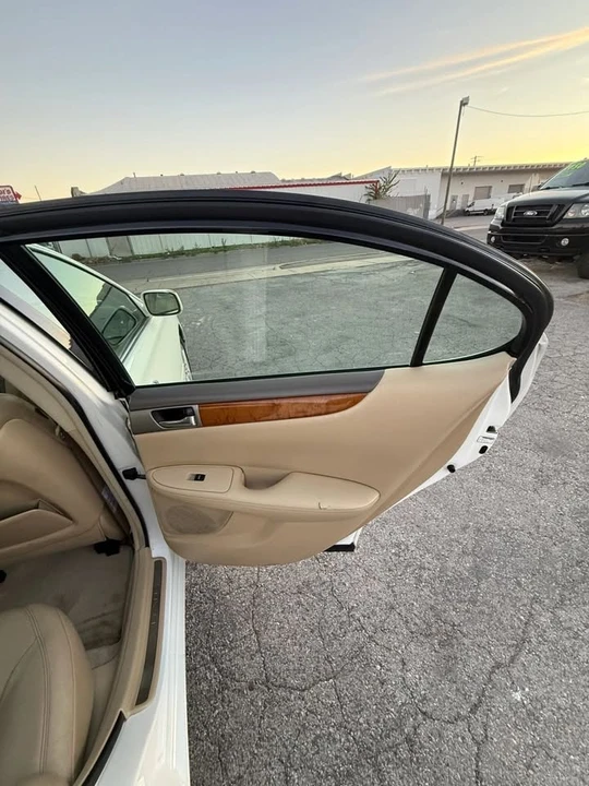 2005 Lexus ES 4th Gen - Image 18 of 20