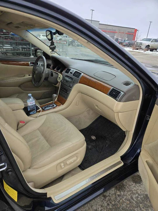 2005 Lexus ES 4th Gen - Image 7 of 11
