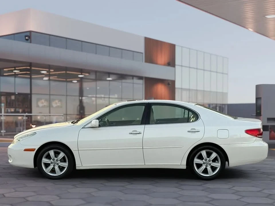 2005 Lexus ES 4th Gen - Image 4 of 20