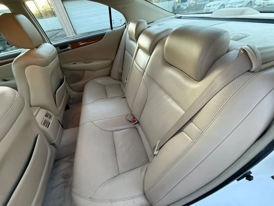 2005 Lexus ES 4th Gen - Image 14 of 20
