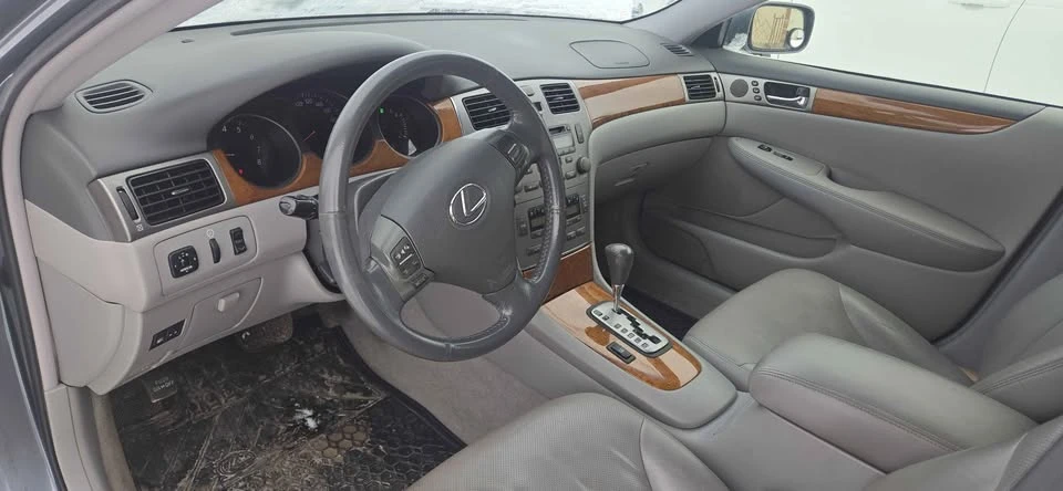 2005 Lexus ES 4th Gen - Image 8 of 10