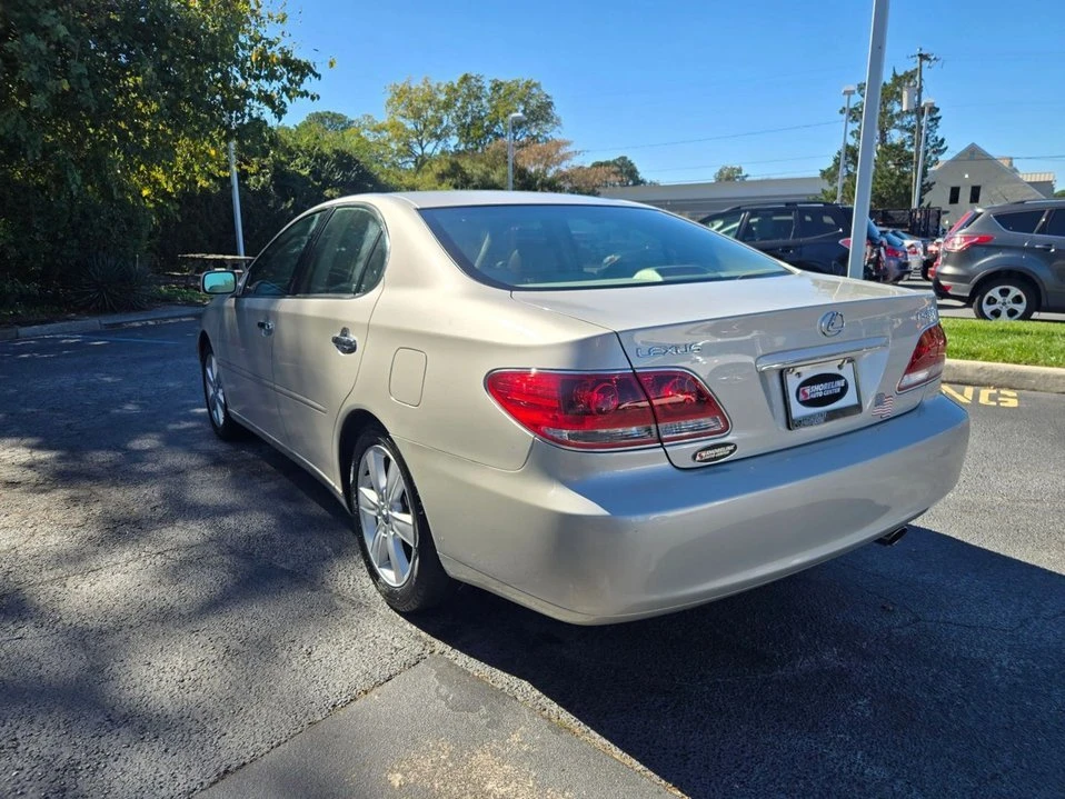 2005 Lexus ES 4th Gen - Image 2 of 20