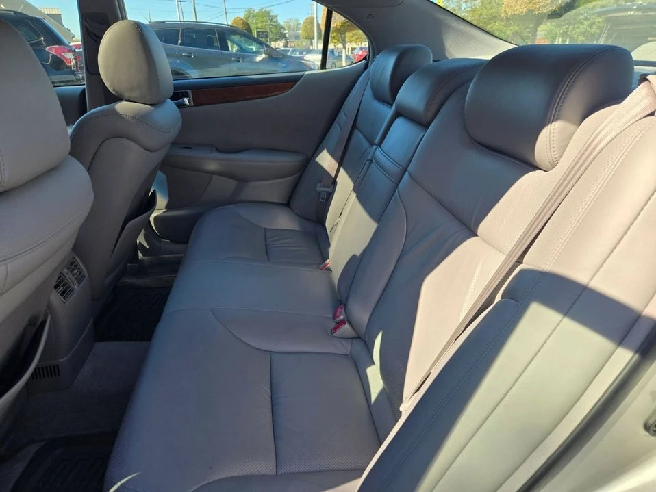 2005 Lexus ES 4th Gen - Image 20 of 20