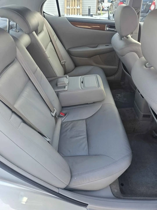 2005 Lexus ES 4th Gen - Image 10 of 19