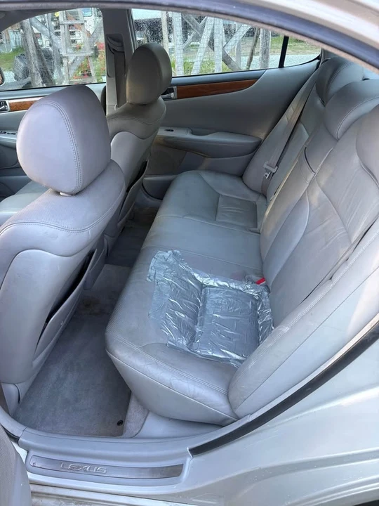 2005 Lexus ES 4th Gen - Image 4 of 7