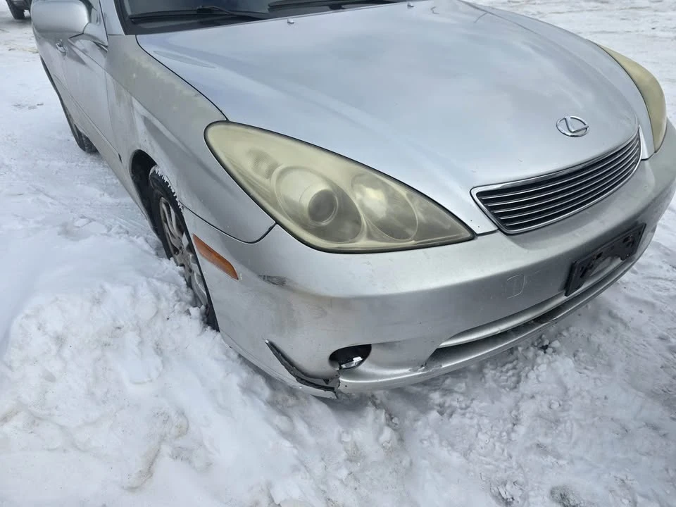 2005 Lexus ES 3rd Gen - Image 2 of 10