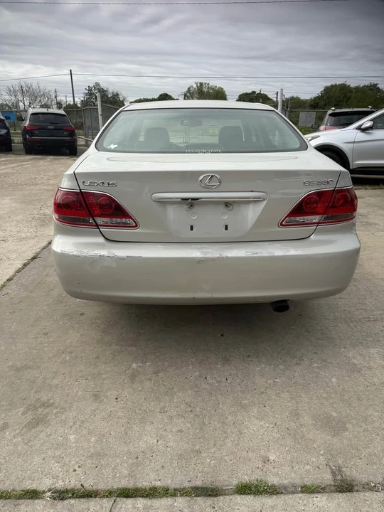 2005 Lexus ES 4th Gen - Image 4 of 12
