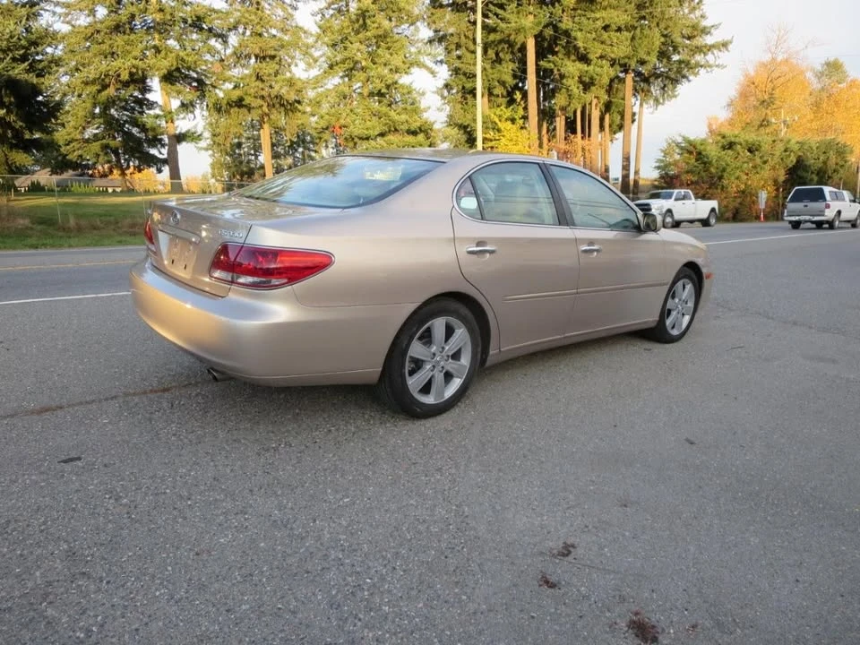 2005 Lexus ES 4th Gen - Image 3 of 10