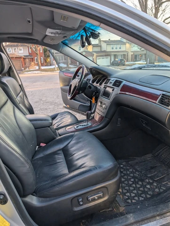 2005 Lexus ES 3rd Gen - Image 6 of 7