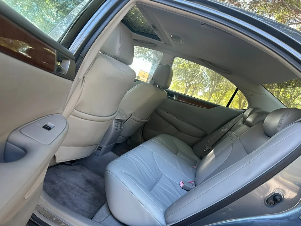 2005 Lexus ES 4th Gen - Image 9 of 16
