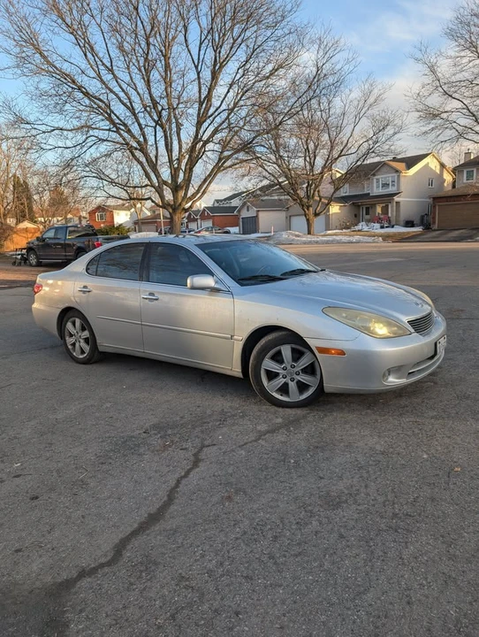 2005 Lexus ES 3rd Gen - Image 3 of 7