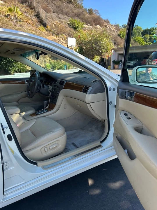 2005 Lexus ES 4th Gen - Image 13 of 16