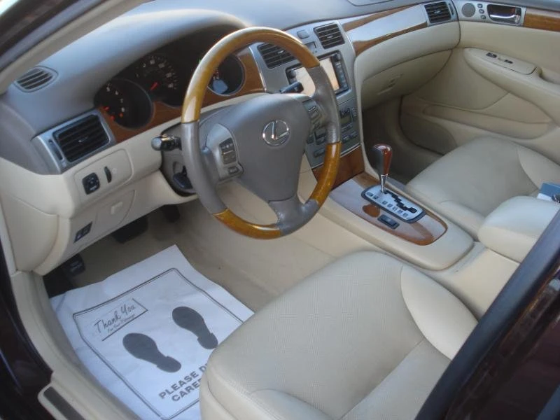 2005 Lexus ES 3rd Gen - Image 12 of 20