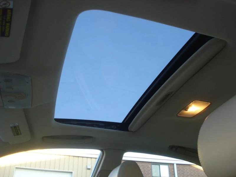 2005 Lexus ES 3rd Gen - Image 18 of 20