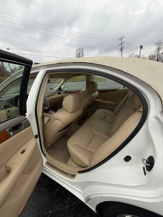 2005 Lexus ES 3rd Gen - Image 13 of 17