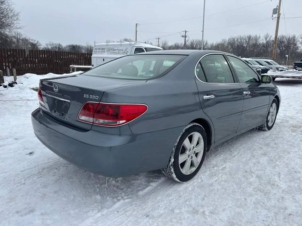 2005 Lexus ES 4th Gen - Image 5 of 11
