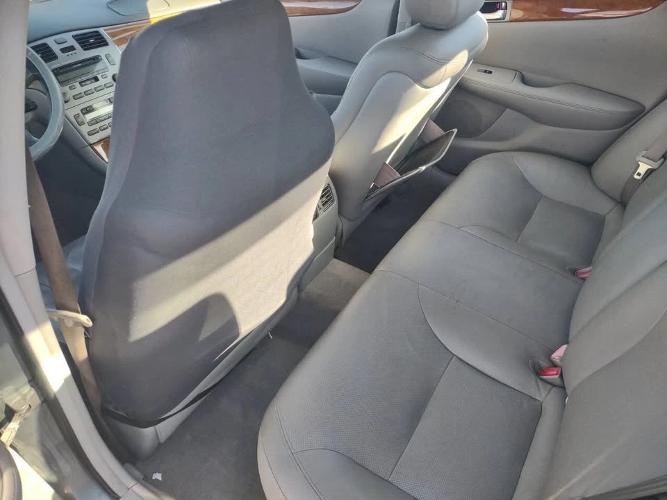2005 Lexus ES 4th Gen - Image 12 of 14