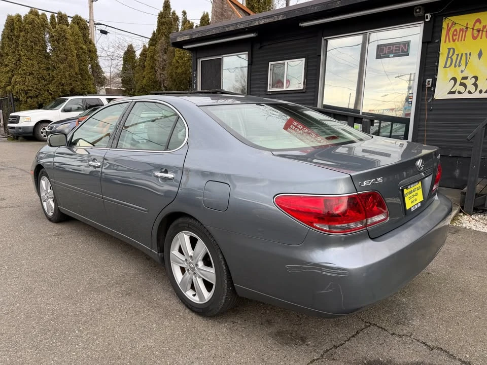 2005 Lexus ES 4th Gen - Image 16 of 20