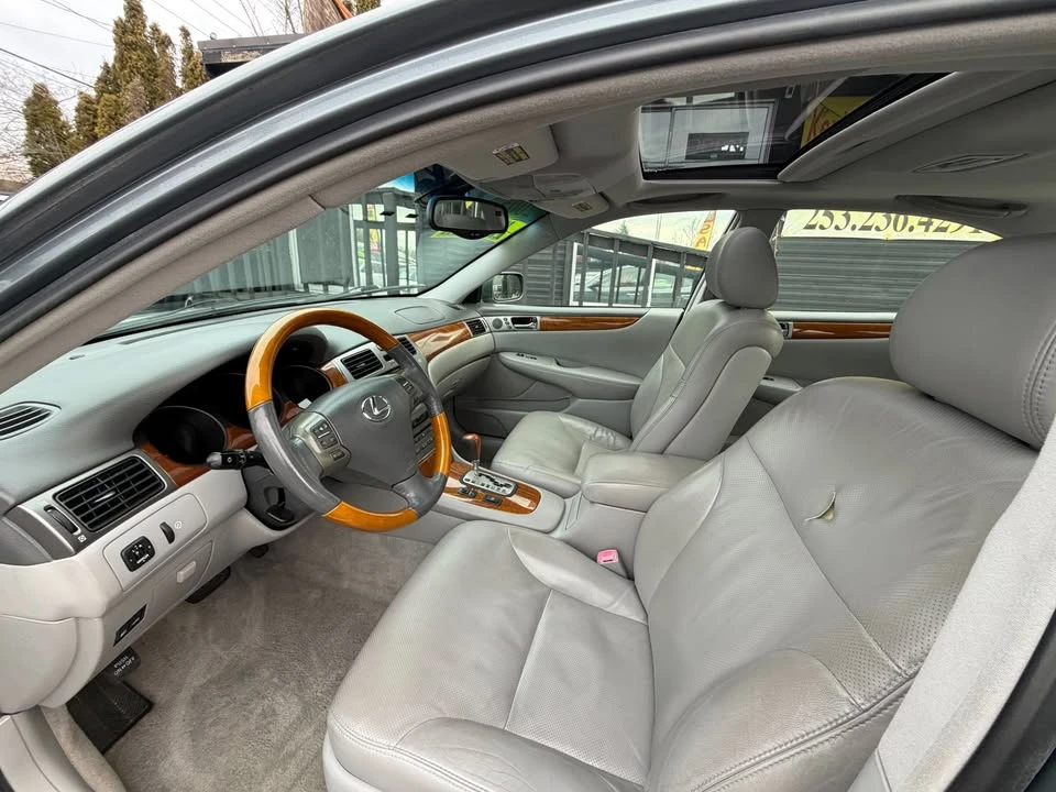 2005 Lexus ES 4th Gen - Image 19 of 20