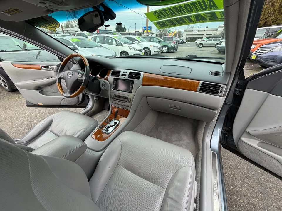 2005 Lexus ES 4th Gen - Image 20 of 20