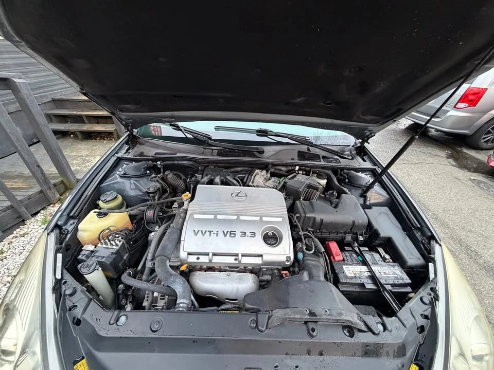 2005 Lexus ES 4th Gen - Image 12 of 20