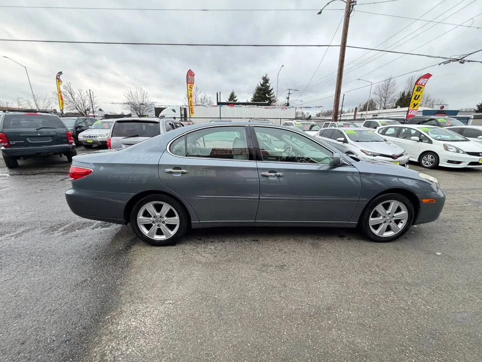 2005 Lexus ES 4th Gen - Image 4 of 20