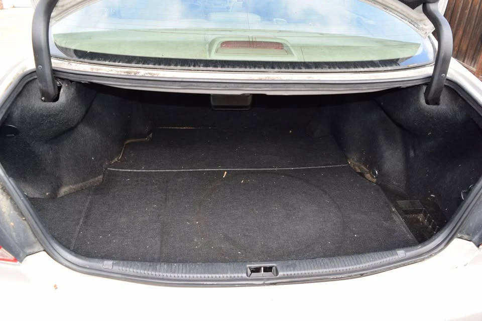 2005 Lexus ES 3rd Gen - Image 18 of 19