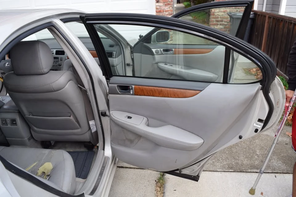 2005 Lexus ES 3rd Gen - Image 7 of 19