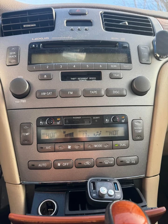 2005 Lexus ES 4th Gen - Image 5 of 11