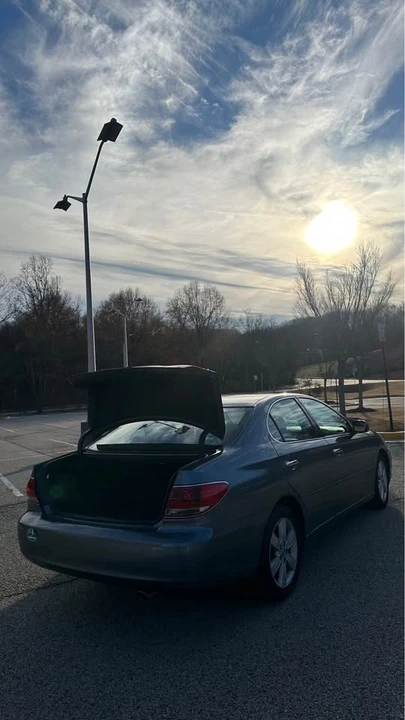 2005 Lexus ES 3rd Gen - Image 9 of 13