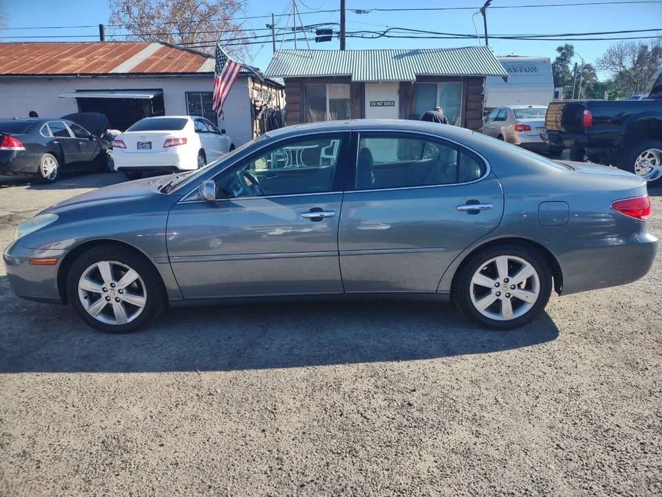 2005 Lexus ES 4th Gen - Image 5 of 15
