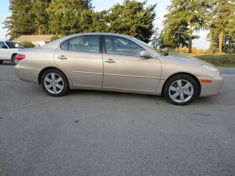 2005 Lexus ES 4th Gen - Image 3 of 11