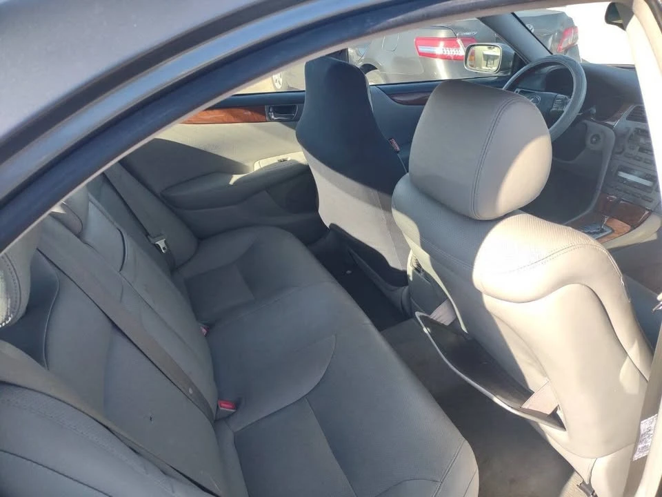 2005 Lexus ES 4th Gen - Image 11 of 15