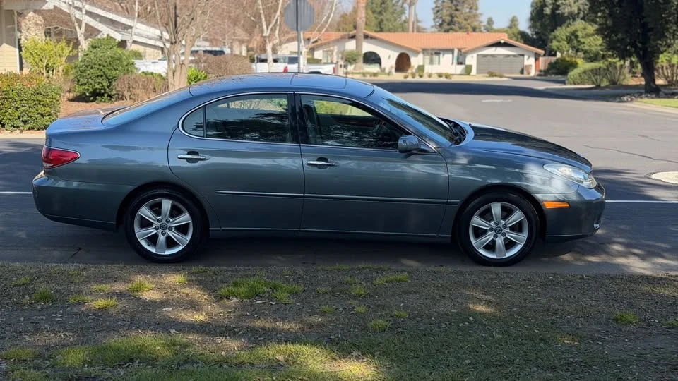 2005 Lexus ES 4th Gen - Image 6 of 13
