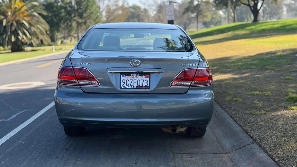 2005 Lexus ES 4th Gen - Image 4 of 13