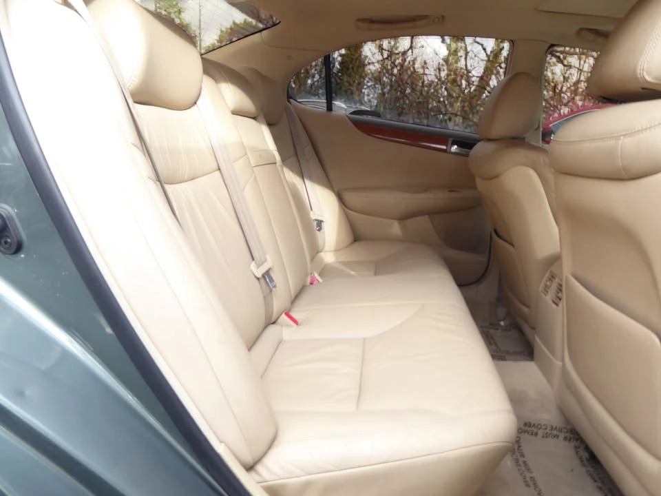 2005 Lexus ES 4th Gen - Image 15 of 20