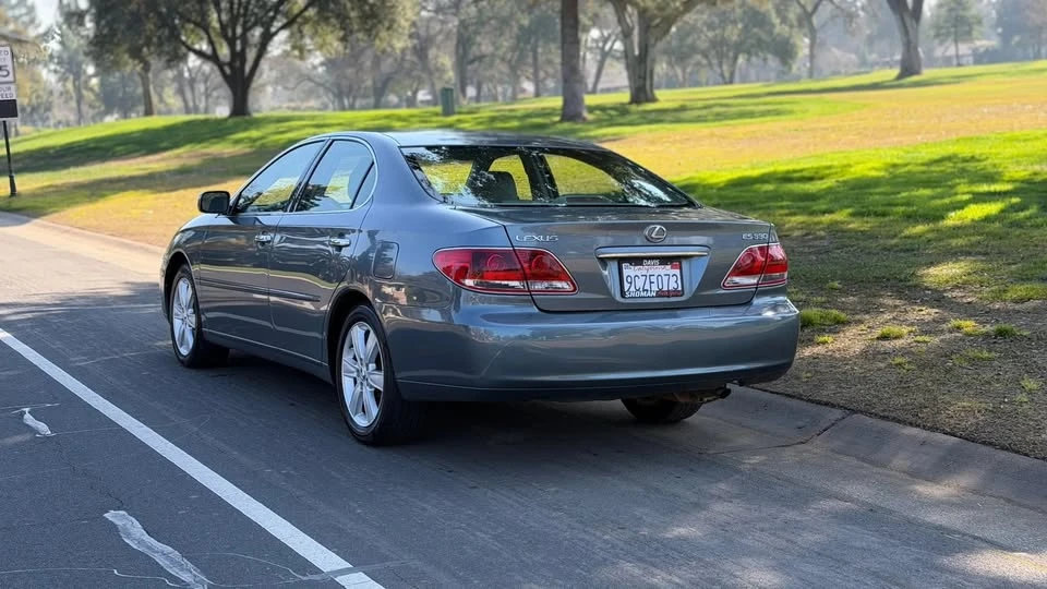 2005 Lexus ES 4th Gen - Image 3 of 13