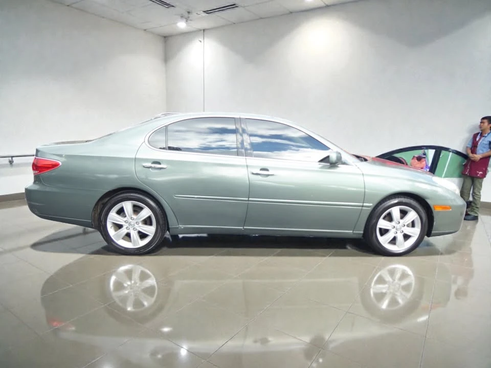 2005 Lexus ES 4th Gen - Image 11 of 20