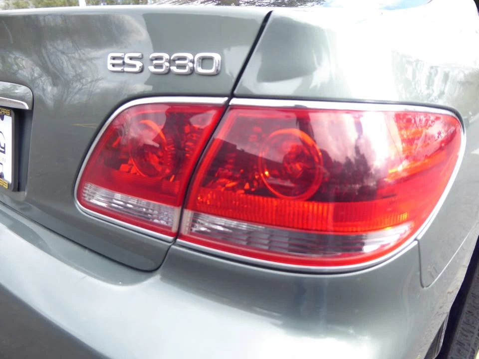 2005 Lexus ES 4th Gen - Image 16 of 20