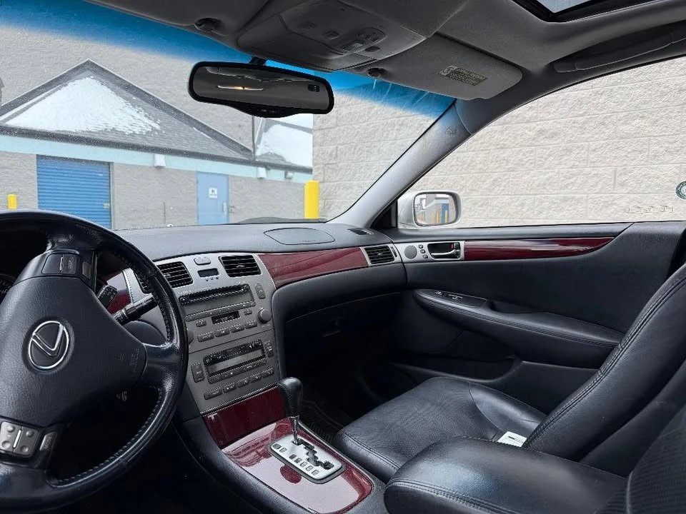2005 Lexus ES 4th Gen - Image 4 of 6
