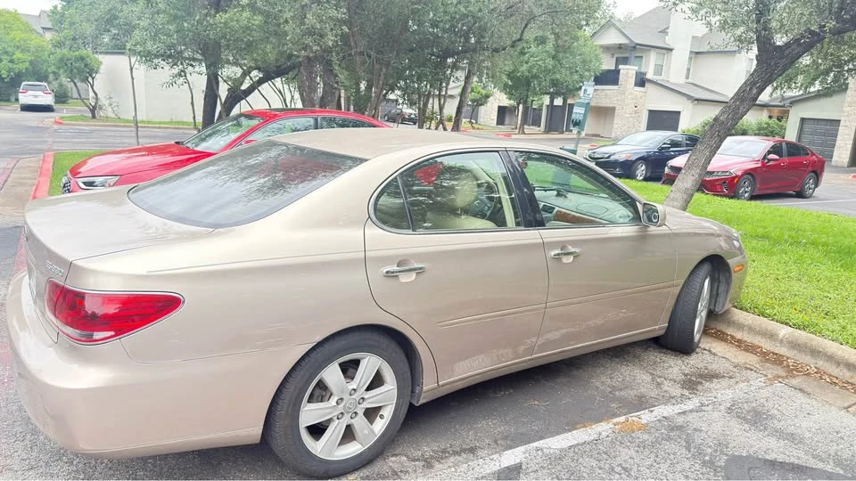 2005 Lexus ES 4th Gen - Image 3 of 6