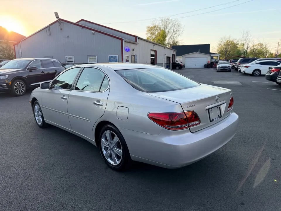 2005 Lexus ES 4th Gen - Image 5 of 20