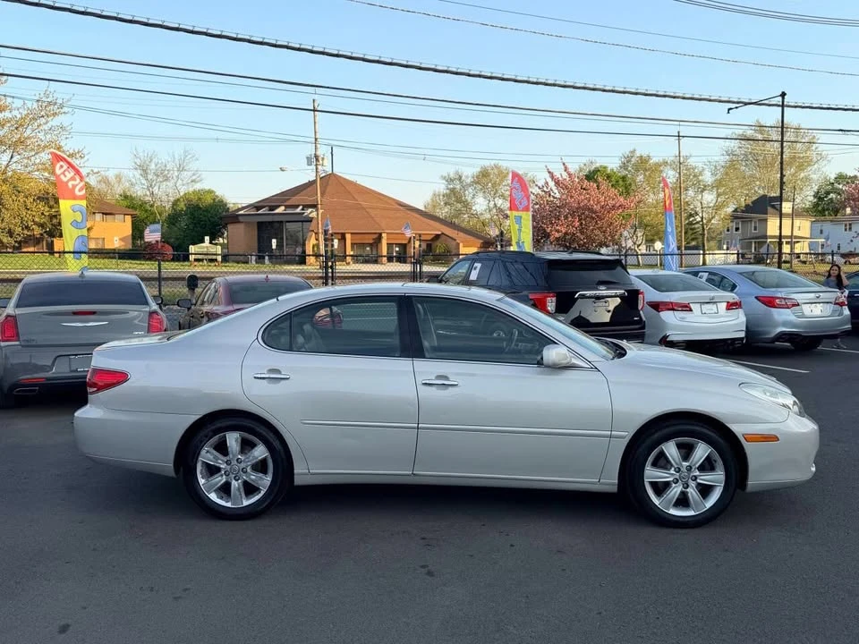 2005 Lexus ES 4th Gen - Image 2 of 20