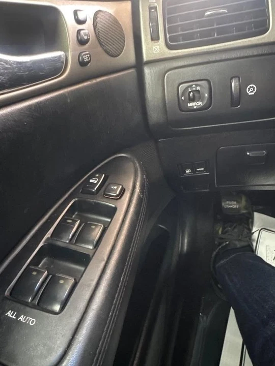 2005 Lexus ES 4th Gen - Image 17 of 20