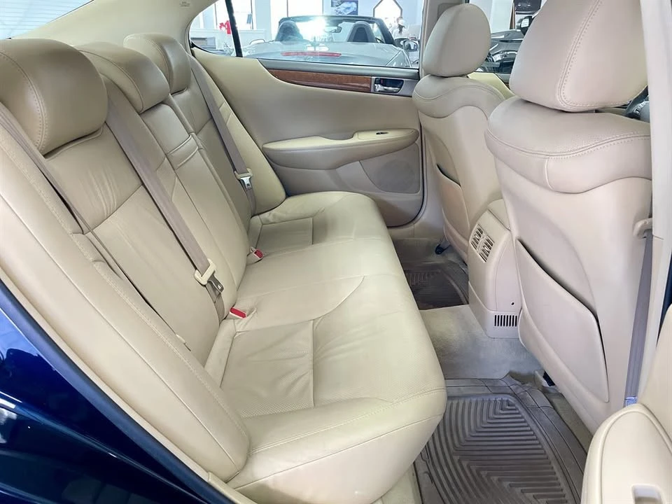 2005 Lexus ES 4th Gen - Image 17 of 20