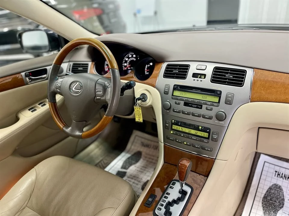 2005 Lexus ES 4th Gen - Image 18 of 20