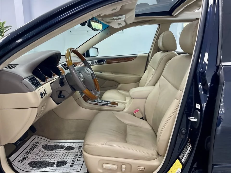 2005 Lexus ES 4th Gen - Image 9 of 20